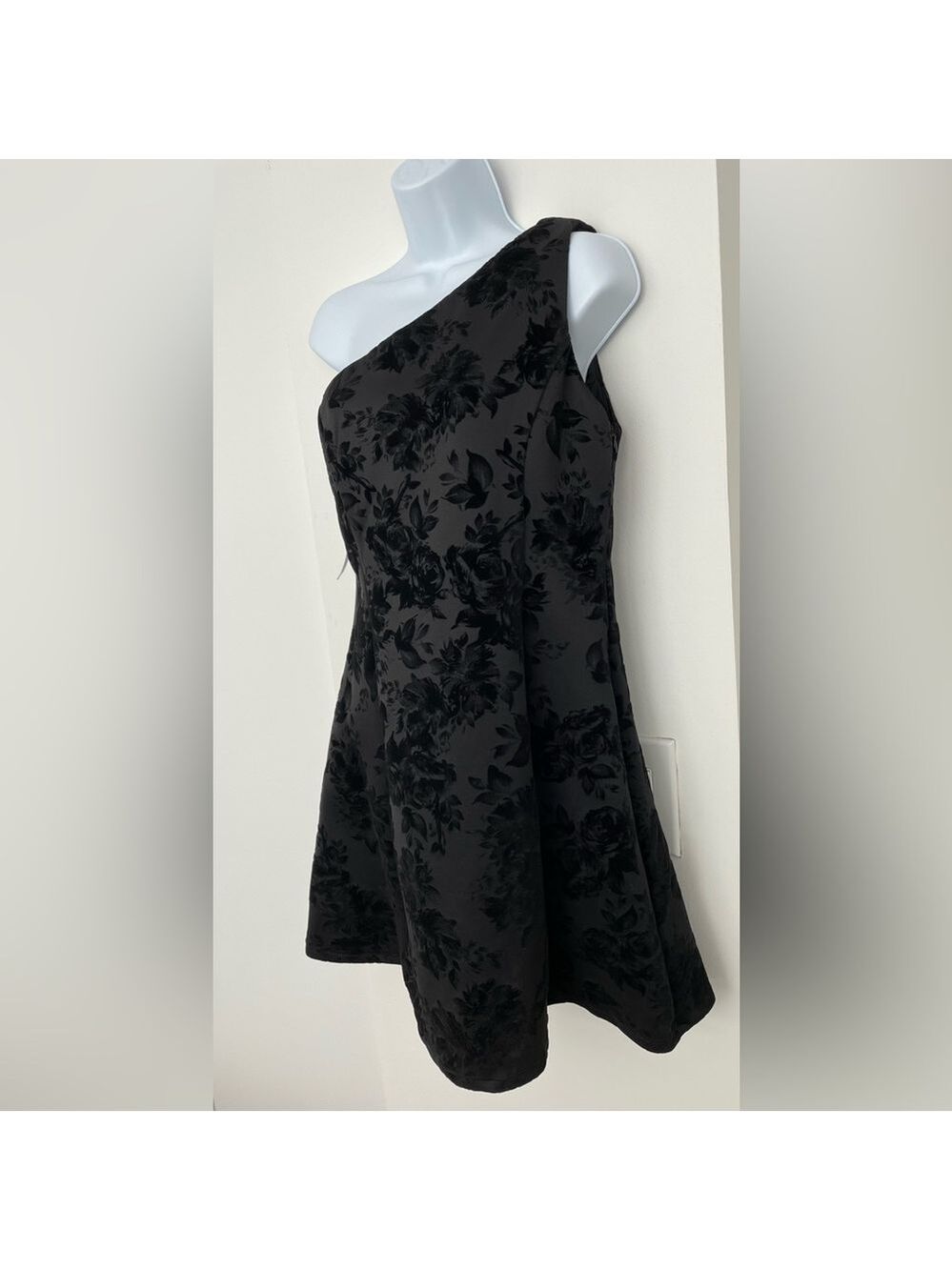 PROSECCO Floral Velvet One Shoulder Black Dress Size 10P - Picture 5 of 8